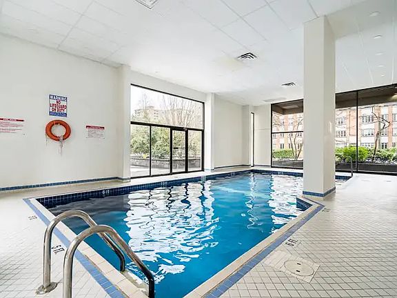 3rd image of 1230 Nelson St #101