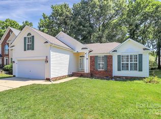 203 Alnwick Ln, Waxhaw, NC 28173