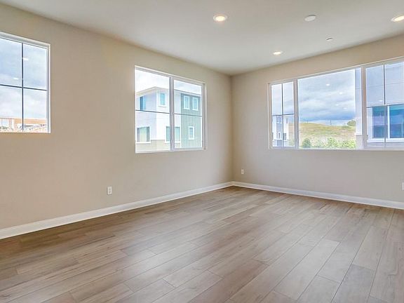 5th image of 1435 Sea Ln