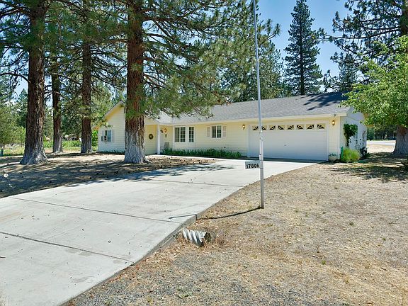 2nd image of 17806 Fisher Pl