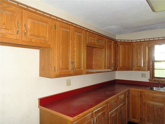 4th image of 405 Mulberry St