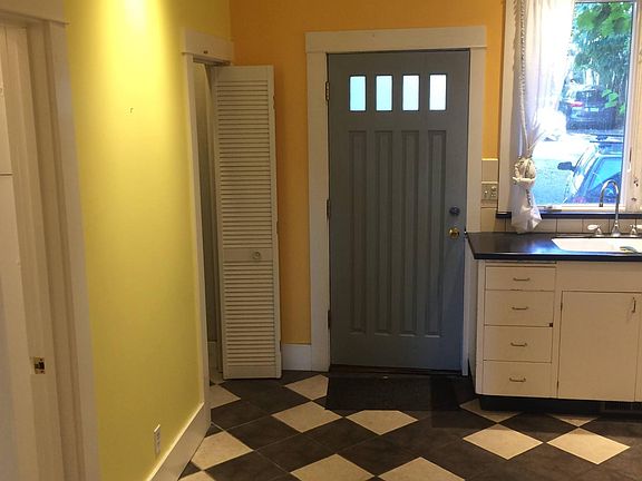 3rd image of 1134 14th Ave Unit A