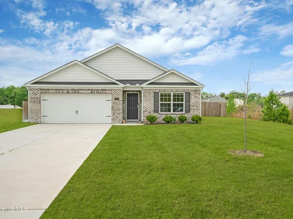 4024 Debbie Drive, Ayden, NC 28513