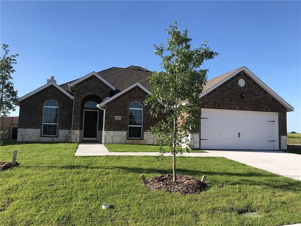1st image of 809 Long Prairie Dr