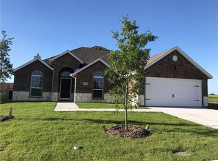 809 Long Prairie Dr, Royse City, TX 75189