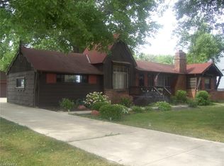 32995 Lake Rd, Avon Lake, OH 44012