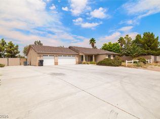 30 Diamond Bar Rd, Pahrump, NV 89048