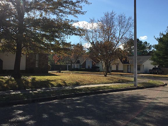 2nd image of 6851 Kirby Brooks Dr