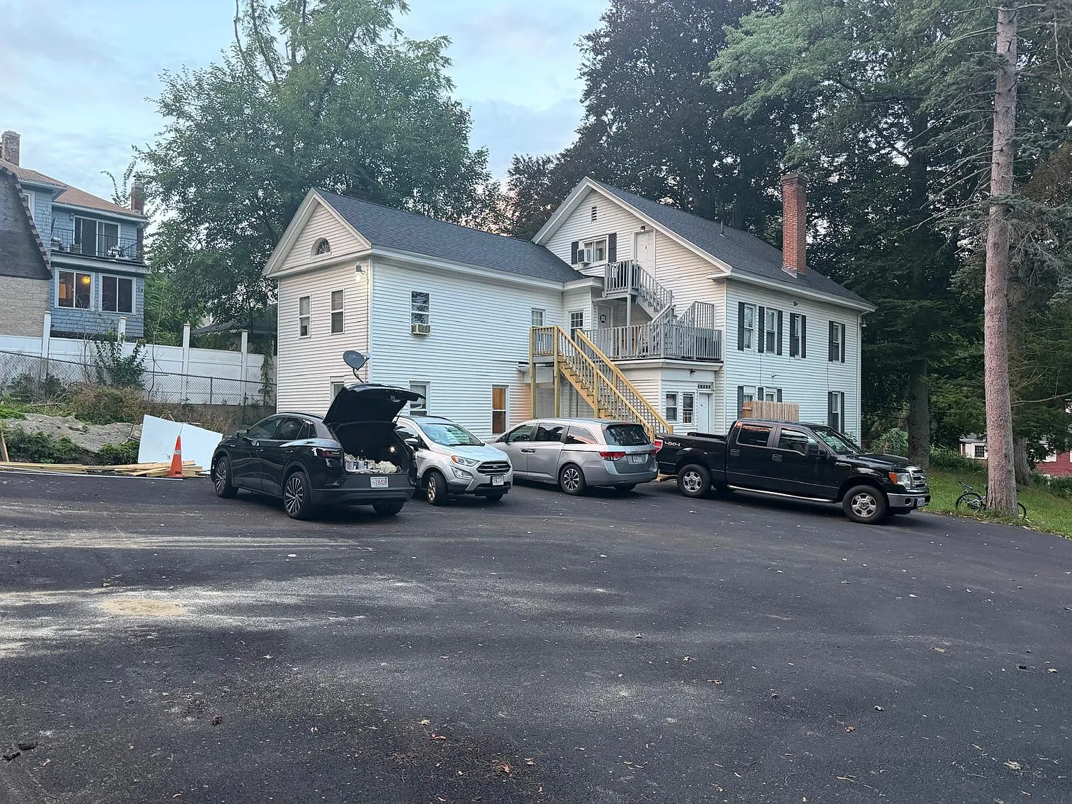 190 Blossom St — Photo 3