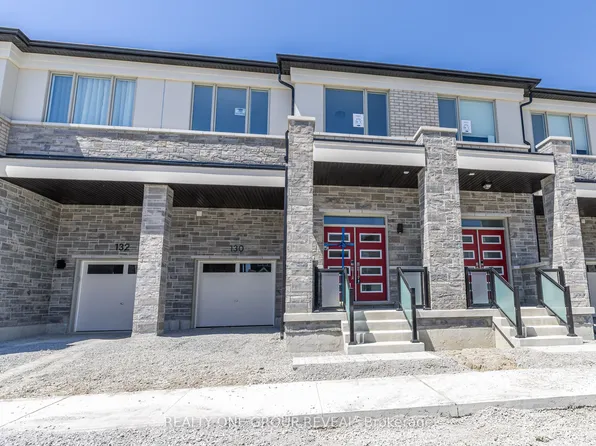130 Leslie Richards St, Markham, ON L6C 3N3