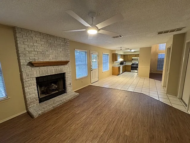 4236 Iriona Bnd — Photo 5