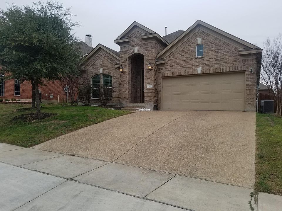 1st image of 636 Palomino Way