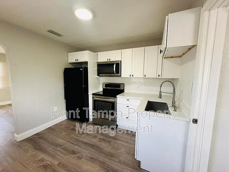 4801 10th Ave S #1 — Photo 6