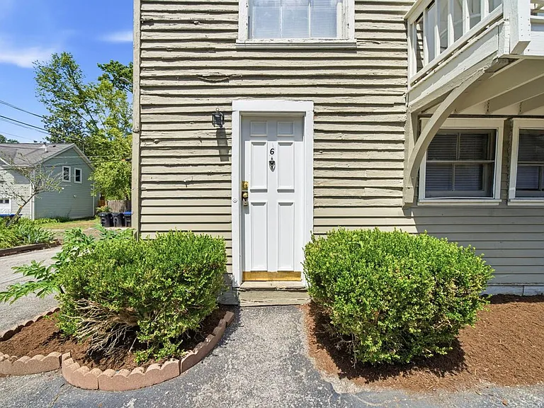 1271 Cherokee Rd — Photo 2