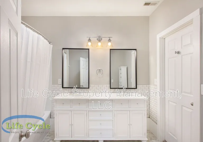 160 Carrier St NE #2 — Photo 11
