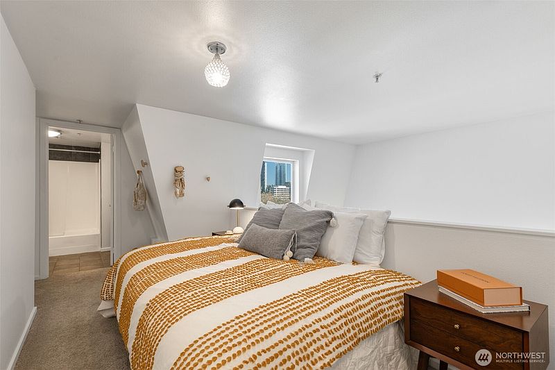 5th image of 425 Vine St #721