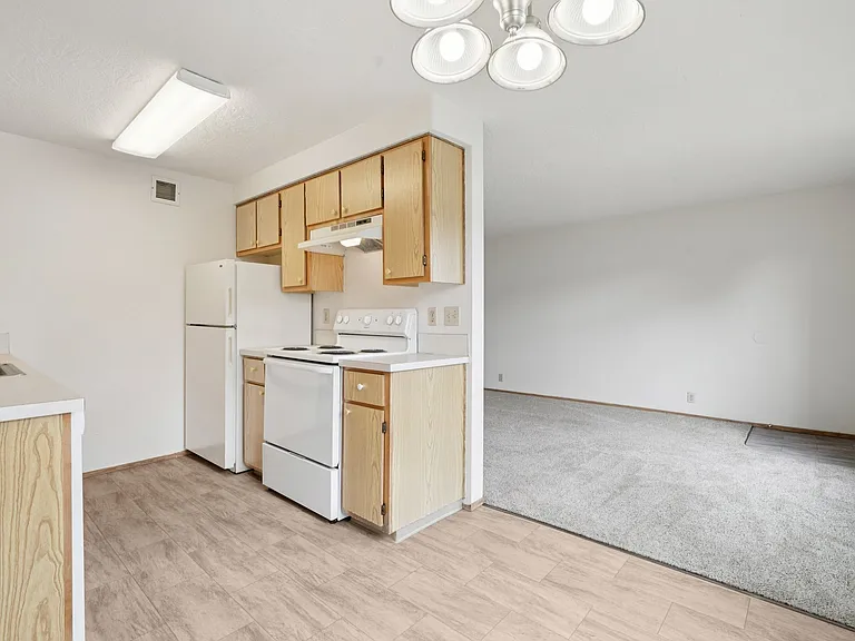 Rivertown Apartments — Photo 16