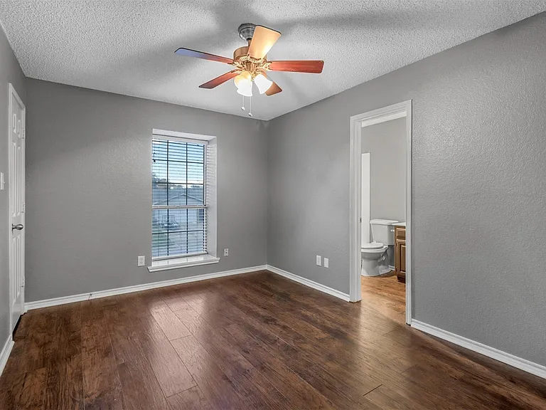 814 Custer St #1 — Photo 12