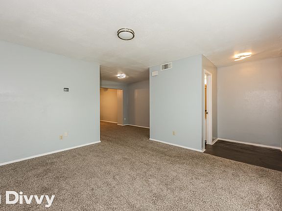 4th image of 24 E Mountain Ln