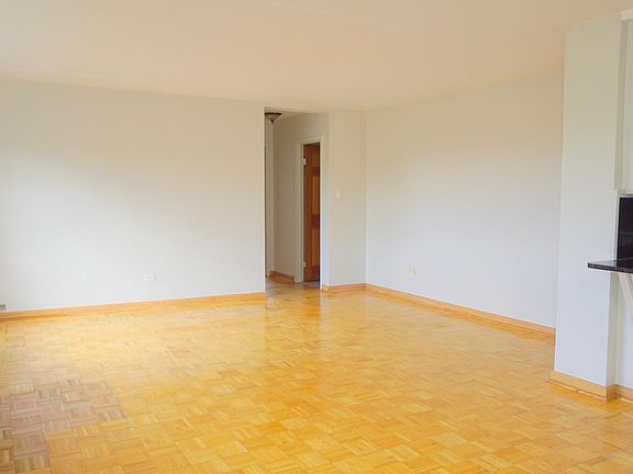 5th image of 6161 N Hoyne Ave APT 501