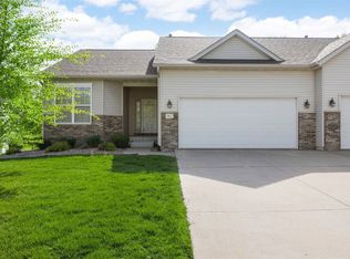 3052 Somerbrook Ln, Marion, IA 52302
