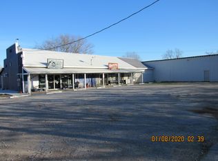 88 College St S, Mc Ewen, TN 37101