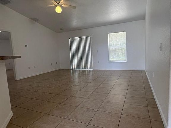 4th image of 654 Mesilla Dr