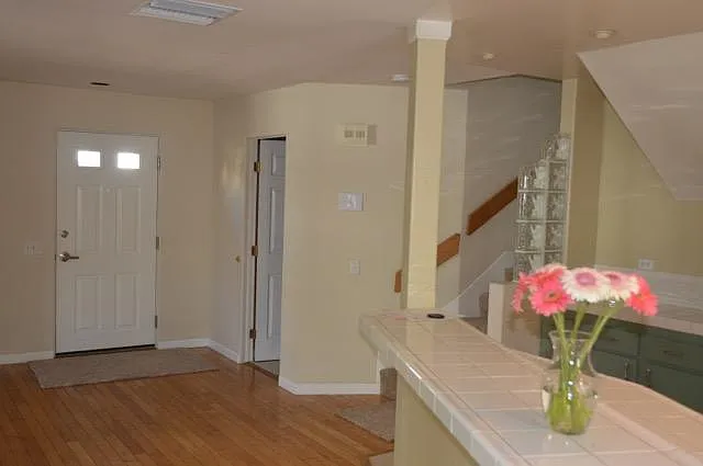 3976 Voltaire St — Photo 5