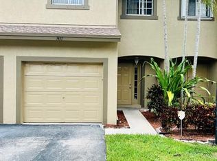 7431 SW 8th Ct, Pompano Beach, FL 33068