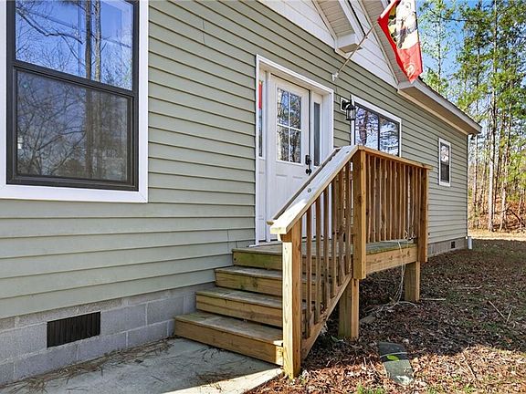 4th image of 6672 Skyview Dr SE