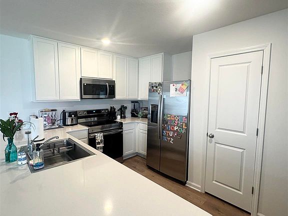 3rd image of 4670 Eagles Ridge Rd