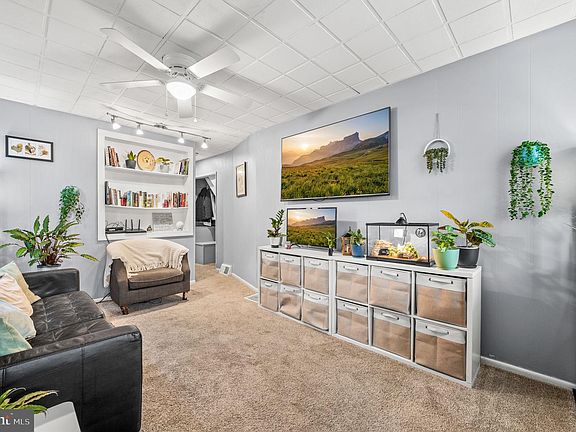 4th image of 415 Lincoln Ave