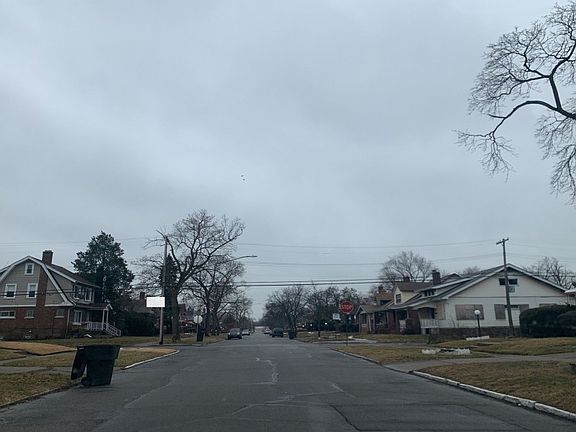 4th image of 13134 Birwood St