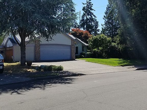 2nd image of 3907 NE 123rd Ave