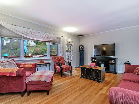 85 Grandview Dr Mount Kisco, NY (04 of 33).jpg
