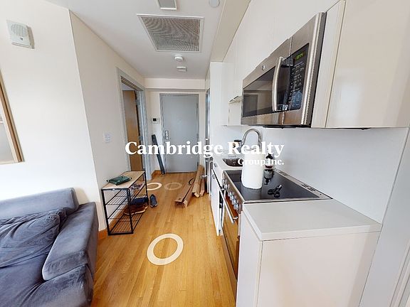 2nd image of 115 Mount Auburn St #15T