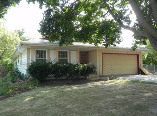 S77W18359 Janesville Rd, Muskego, WI 53150