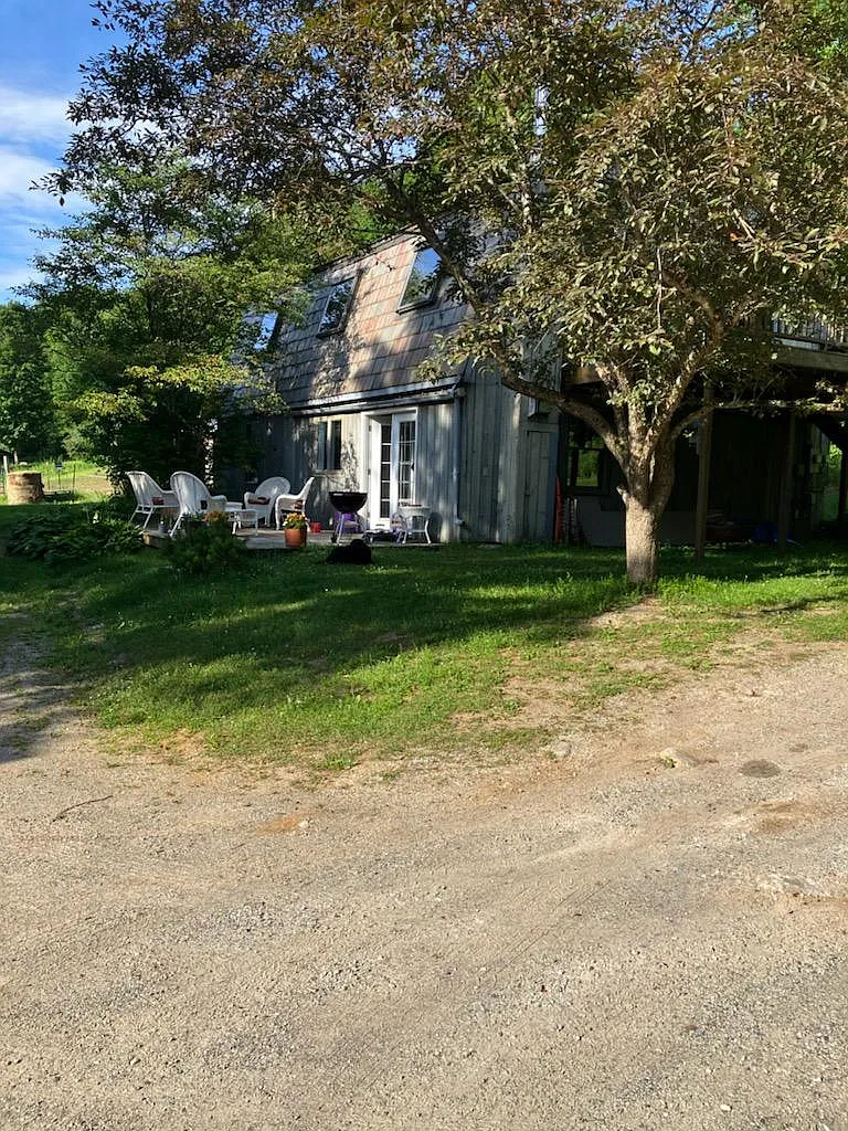 2 bed, 1100 sqft, $1,895 — Photo 2