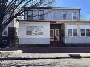 302 Monmouth St, Gloucester City, NJ