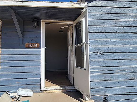 2nd image of 1018 Wink Ave