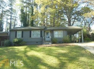 2494 Old Colony Rd, East Pt, GA 30344