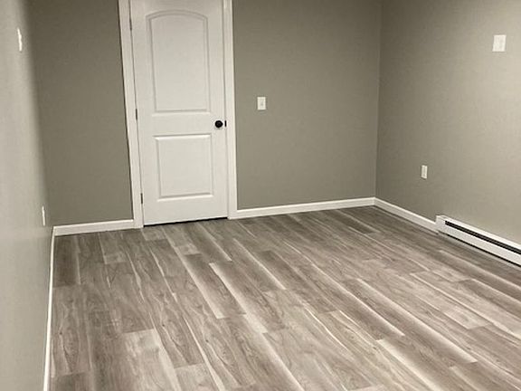 5th image of 2119-2121 Grand Central Ave #2121A