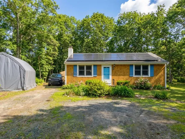 244 Wakeby Road, Marstons Mills, MA 02648