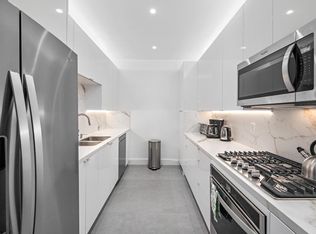 Urbanlux Century City, Los Angeles, CA 90025