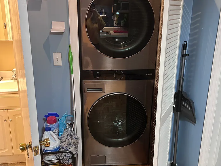 146 Salem St #1 — Photo 8
