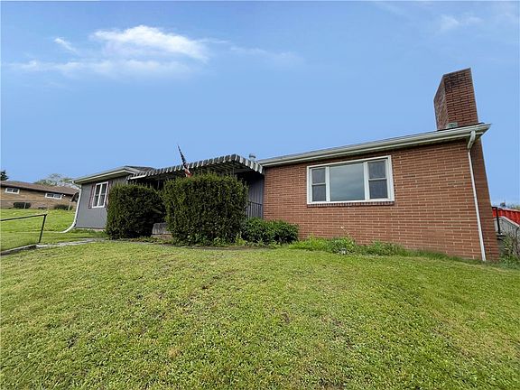 2nd image of 93 Penn St