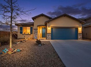 4772 Viento Del Norte, Santa Fe, NM 87507
