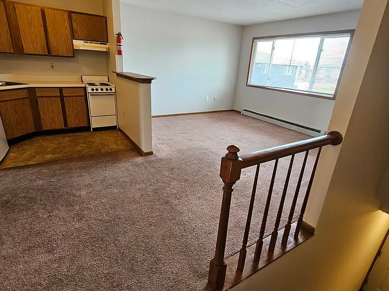 Cedar Rapids 444-Unit (Southview) — Photo 8