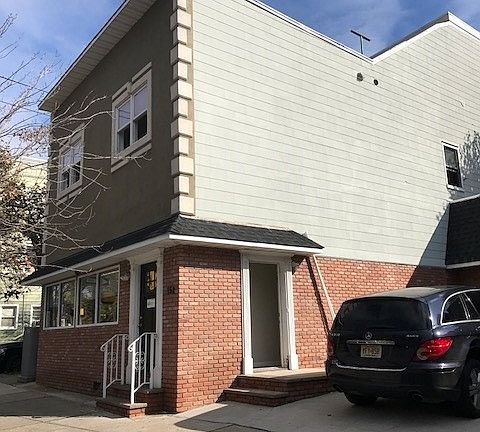 2nd image of 152 Central Ave