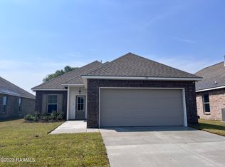 121 Resthaven Way, Lafayette, LA 70506